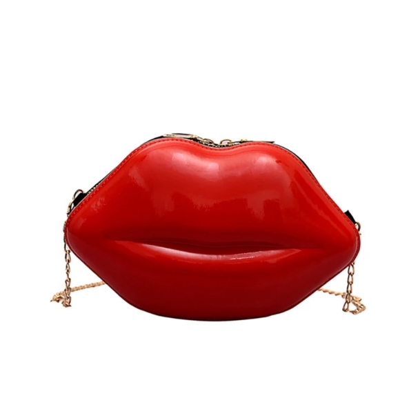 💋 Red Lip Purse with Gold Chain 💋 - Picture 6 of 10